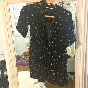 Simple floral black dress small teen